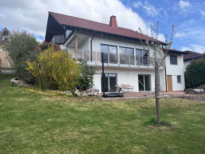 Haus zum Mieten in Ramsen 2.000 € 222 m²