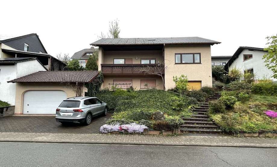 Haus zum Kaufen in Wallhalben 389.000 € 246 m²