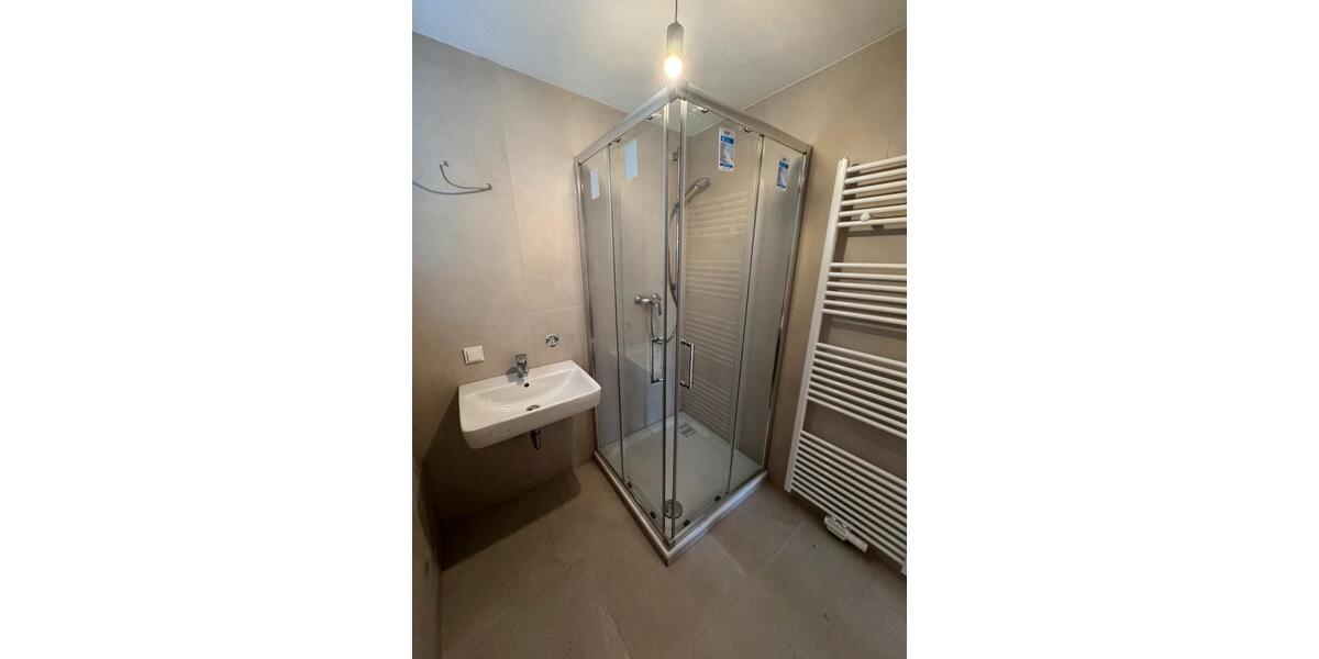 Erstbezug nach Sanierung: 4 Zimmer Küche, Bad, Gäste-WC, Balkon 4 zimmer