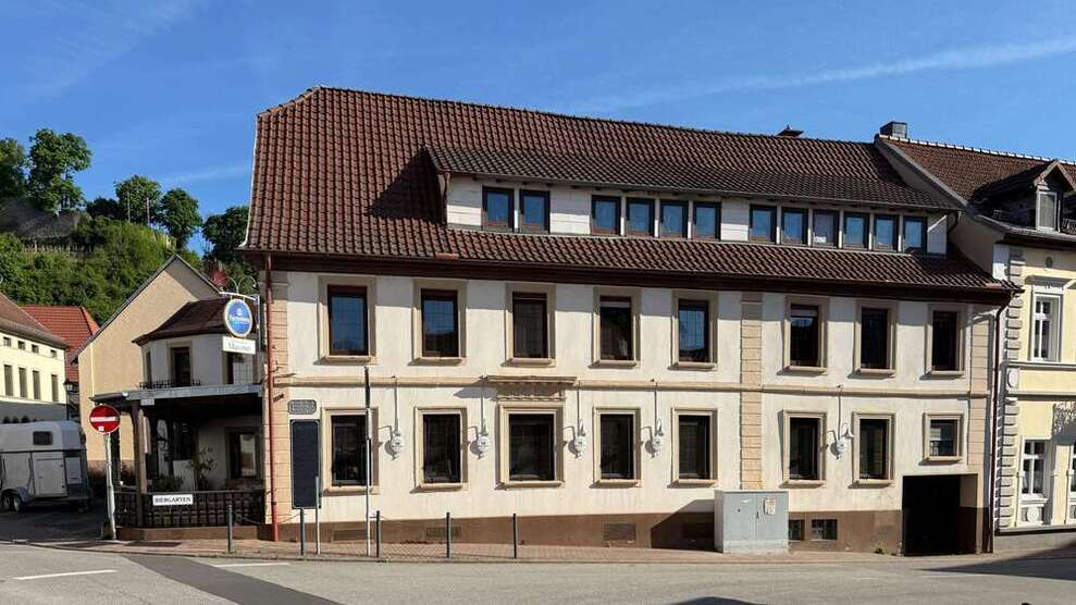 Gastronomie in Wolfstein 185.000 € 989 m²