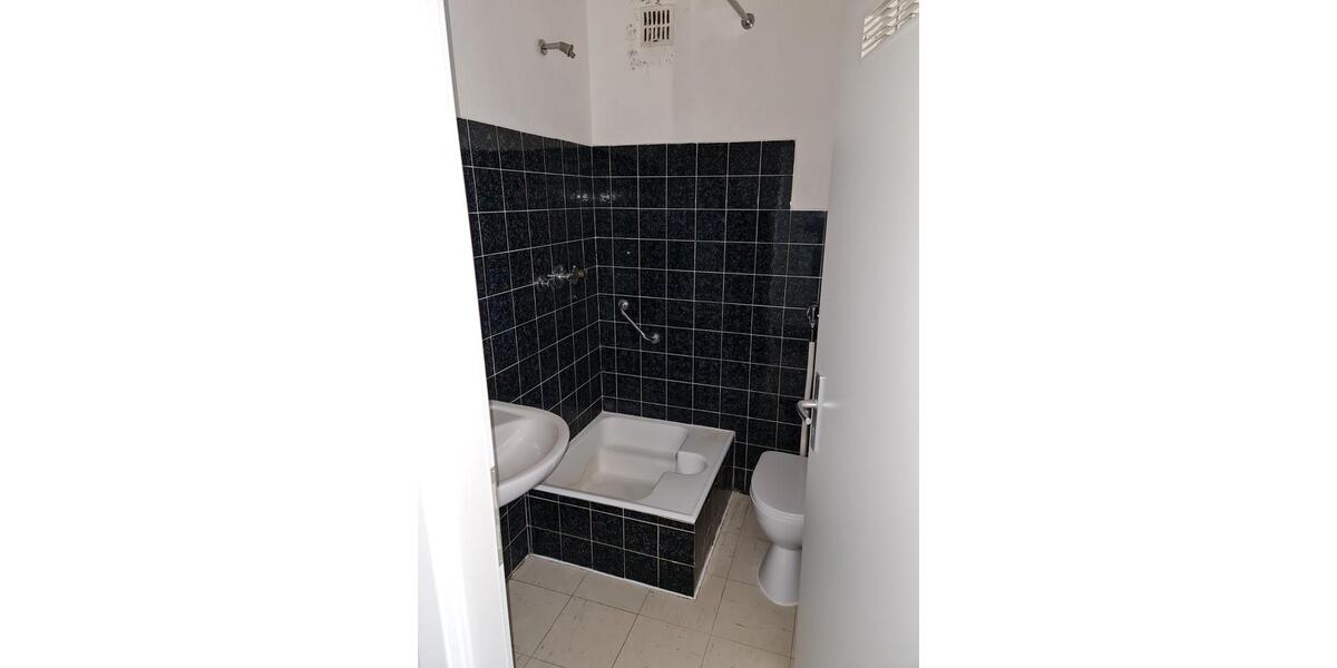 Etagenwohnung Kaiserslautern Einsiedlerhof - 3 Zimmer, 58 m&sup2;, 120.000&euro; | Angebot:26646098