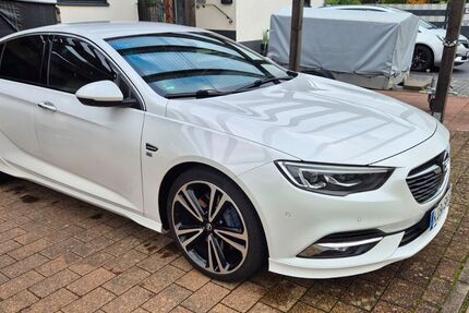 Opel Insignia 107.850 km 18.300 &euro; Lohnsfeld 67727