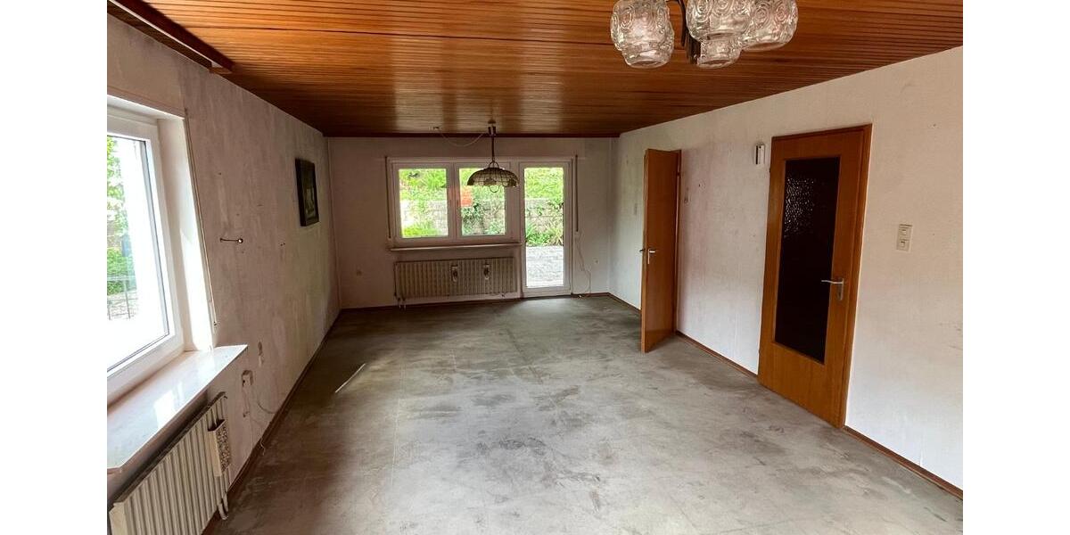 Doppelhaushälfte Pirmasens - 6 Zimmer, 180 m&sup2;, 210.000&euro; | Angebot:26565952