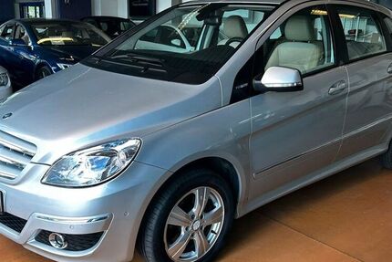 Mercedes B 180