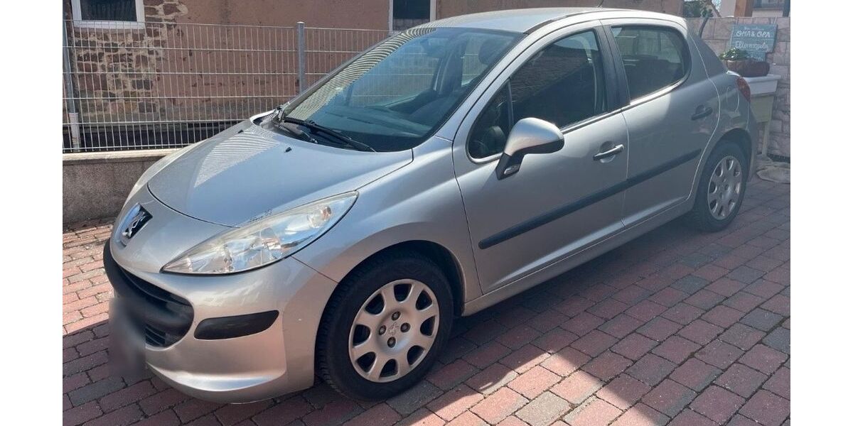 Peugeot 207 215.000 km 1.899 &euro; Biedershausen 66917