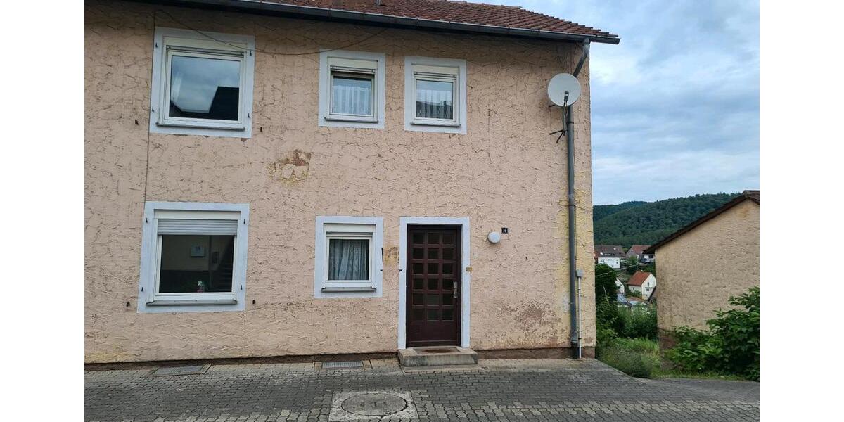 Etagenwohnung Hauenstein - 2 Zimmer, 48 m&sup2;, 69.800&euro; | Angebot:26737860