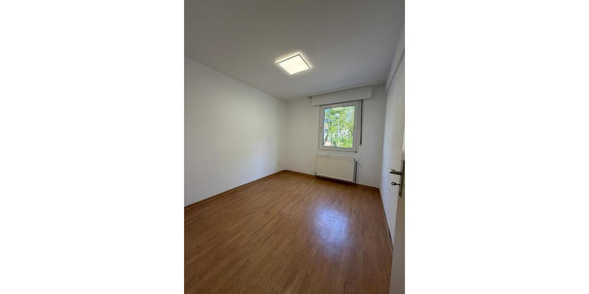 Erdgeschoßwohnung Kaiserslautern Bahnheim - 3 Zimmer, 75 m&sup2;, 750&euro; | Angebot:26164836