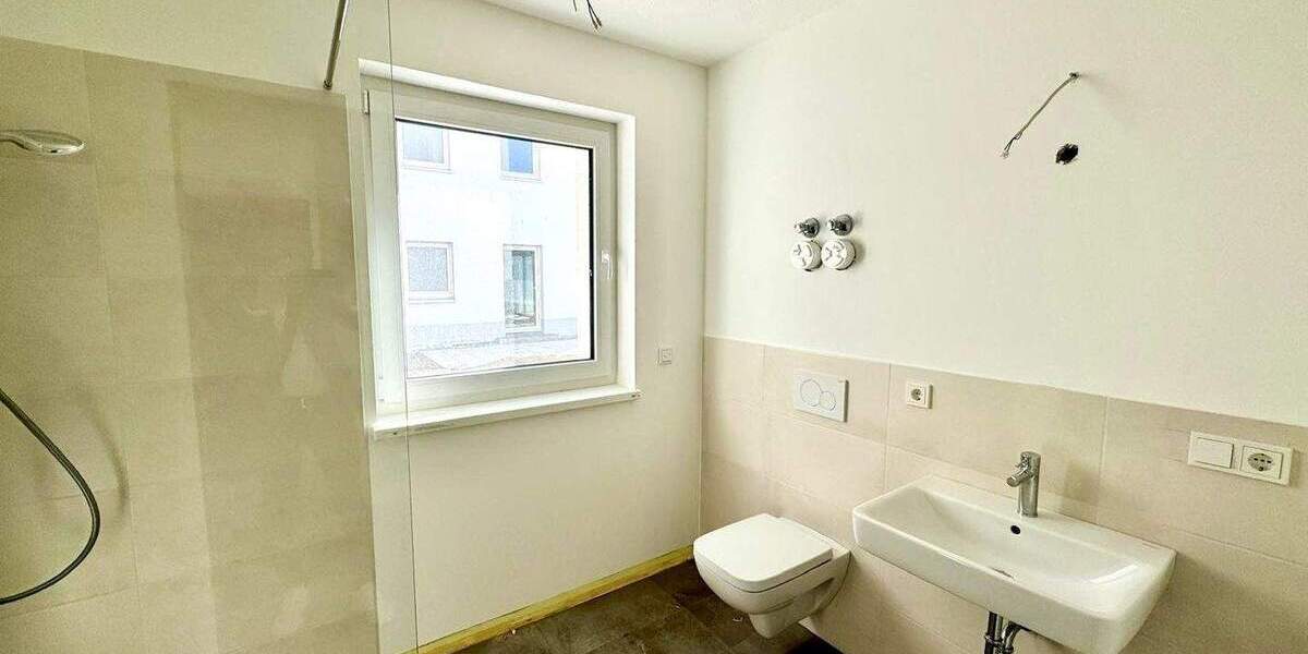 Etagenwohnung Kaiserslautern Innenstadt - 3 Zimmer, 111 m&sup2;, 1.350&euro; | Angebot:25741301