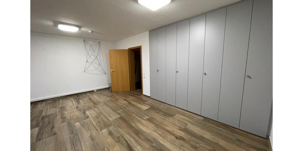 Reihenhaus Trippstadt - 5 Zimmer, 160 m&sup2;, 1.440&euro; | Angebot:26195235