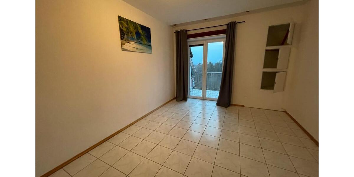 Reihenhaus Trippstadt - 5 Zimmer, 160 m&sup2;, 1.440&euro; | Angebot:26195235