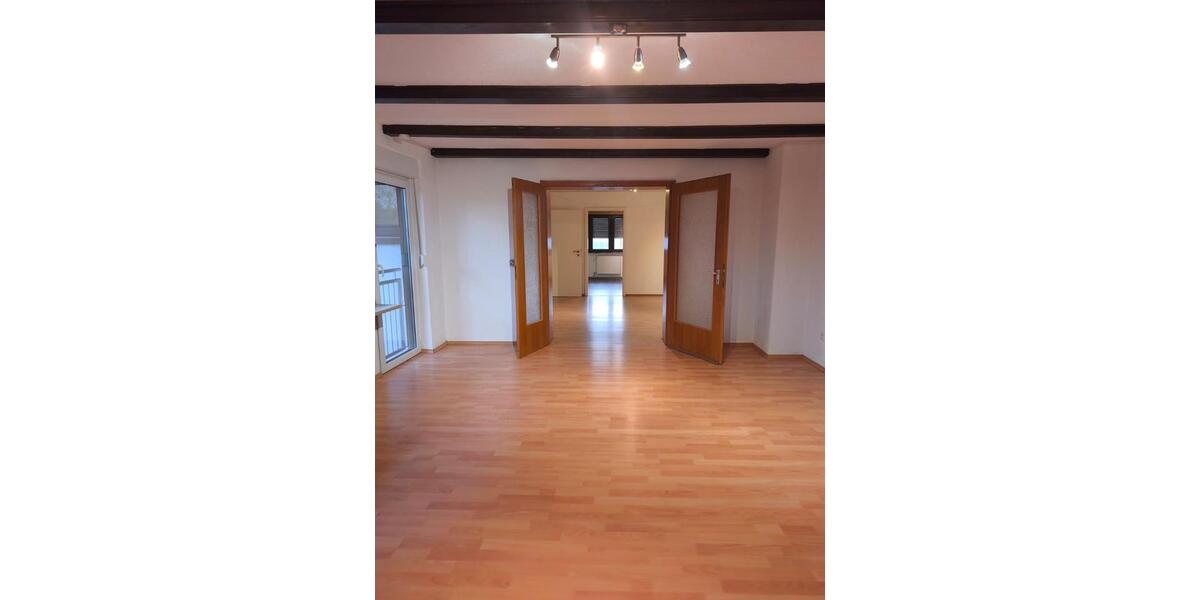 Mehrfamilienhaus, Wohnhaus Höheinöd - 6 Zimmer, 193 m&sup2;, 199.000&euro; | Angebot:26884033