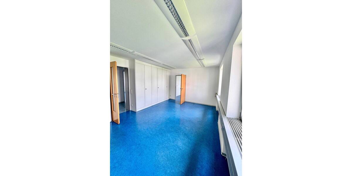 Gewerbeobjekt Kaiserslautern Innenstadt - 5 Zimmer, 1.550&euro; | Angebot:23960117