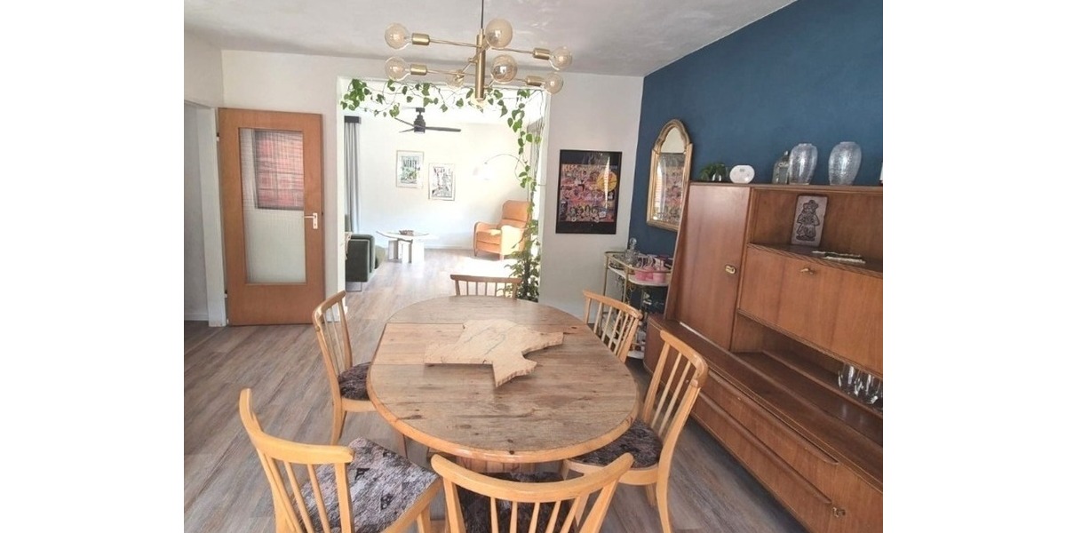 Ein-Zwei-Familien unter einem Dach – liebevoll renoviertes, freistehendes Zuhause mit Charakter - Zweifamilienhaus Linden Landkreis Kaiserslautern | Angebot:21577941