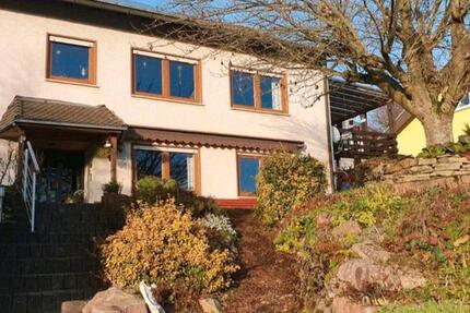 Haus Rockenhausen - 8 Zimmer, 182 m&sup2;, 390.000&euro; | Angebot:24550838