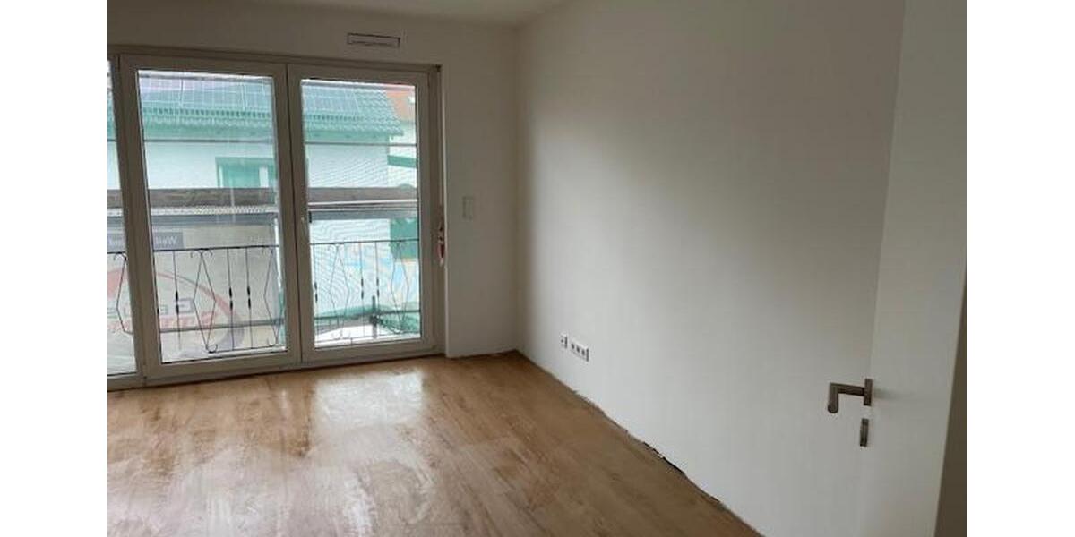 Etagenwohnung Rodenbach - 4 Zimmer, 100 m&sup2;, 1.200&euro; | Angebot:26164927