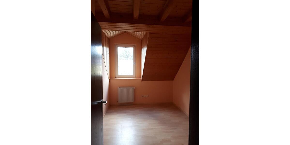 Etagenwohnung Kaiserslautern Bahnheim - 4 Zimmer, 84 m&sup2;, 850&euro; | Angebot:26489719