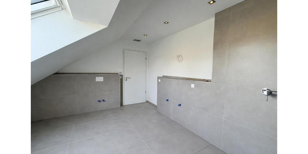 Dachgeschoßwohnung Neustadt an der Weinstraße Diedesfeld - 3 Zimmer, 114 m&sup2;, 1.887&euro; | Angebot:26101948