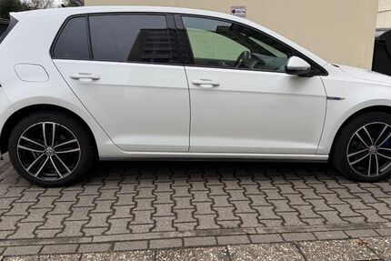 VW Golf 140.865 km 13.000 &euro; Pirmasens 66955