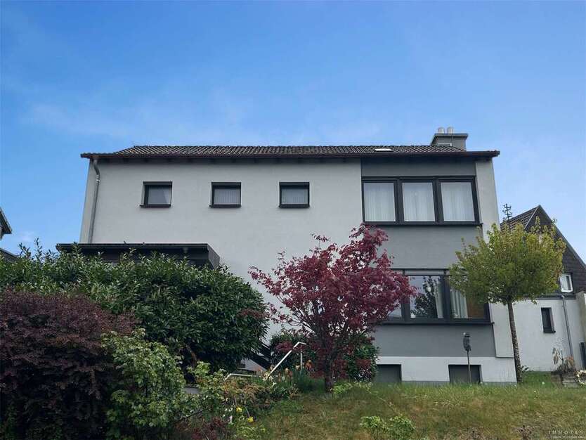 Haus zum Kaufen in Pirmasens Erlenbrunn 259.000 € 152.92 m²