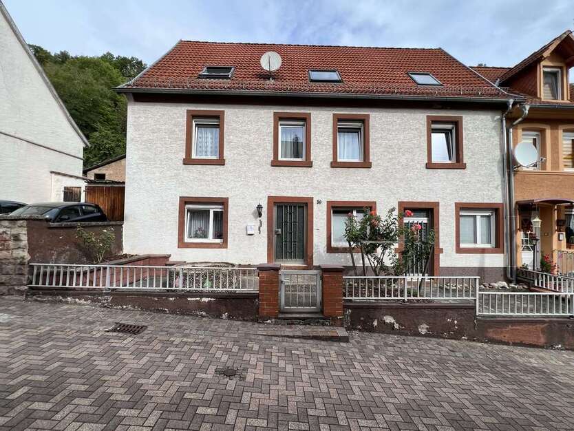 Haus zum Kaufen in Wolfstein 150.000 € 227 m²