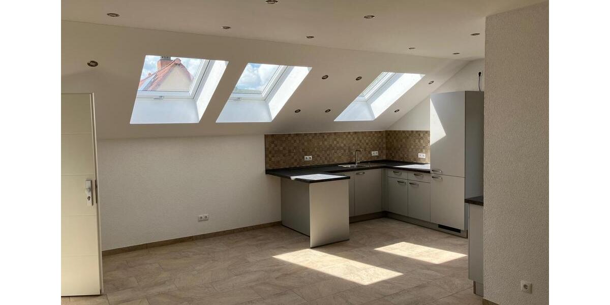 Dachgeschoßwohnung Rockenhausen - 3 Zimmer, 65 m&sup2;, 830&euro; | Angebot:26660709