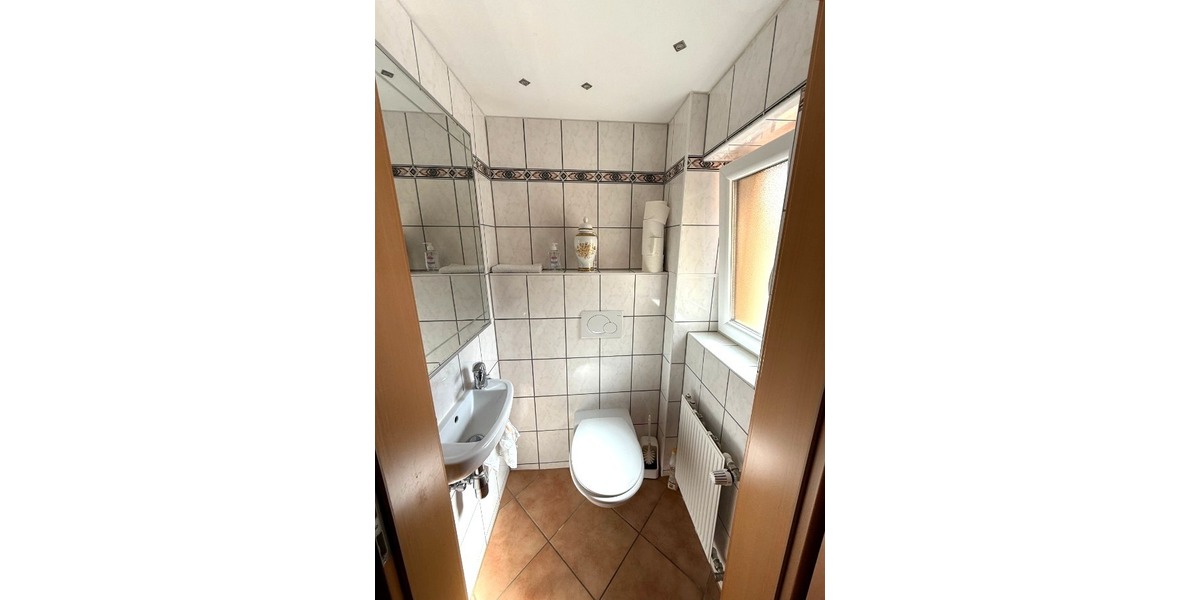 Modernes Effizienzhaus mit smarten Extras in Eisenberg direkt bezugsfertig - Doppelhaushälfte Eisenberg | Angebot:24413357