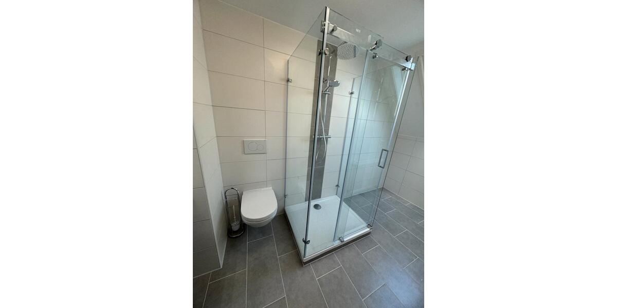 Einfamilienhaus Wolfstein - 8 Zimmer, 180 m&sup2;, 1.050&euro; | Angebot:26356081