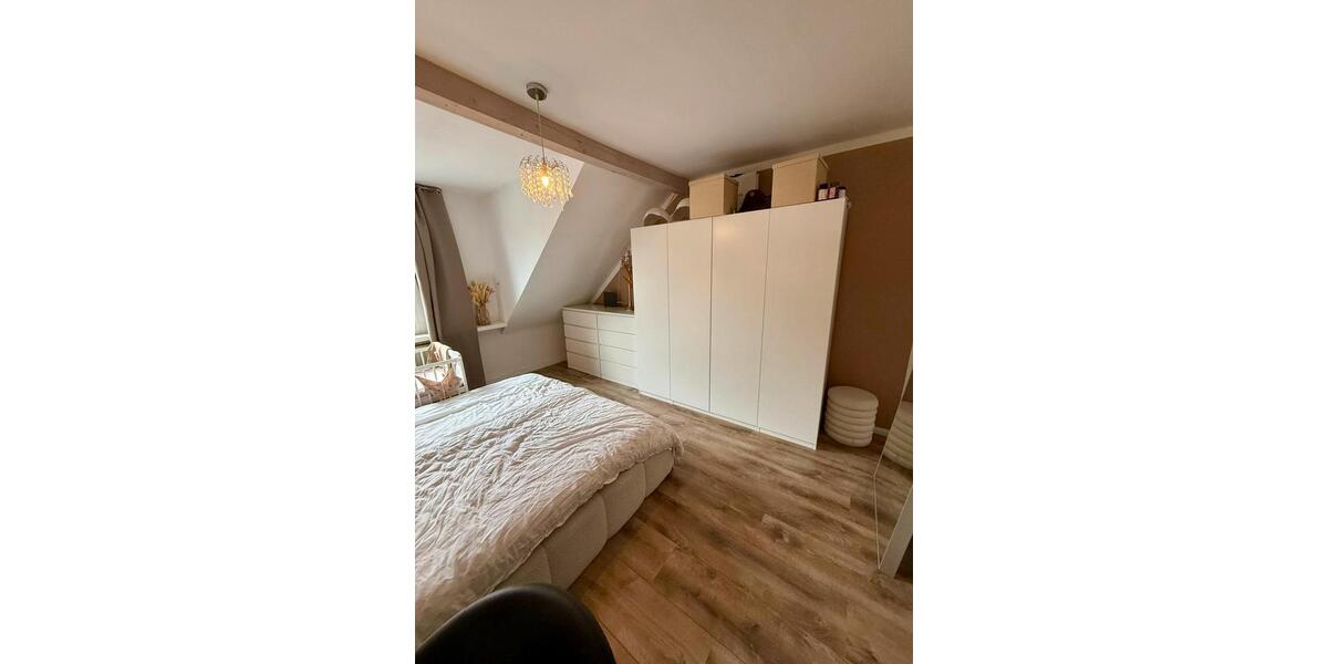 Dachgeschoßwohnung Pirmasens - 3.5 Zimmer, 120 m&sup2;, 850&euro; | Angebot:26459282