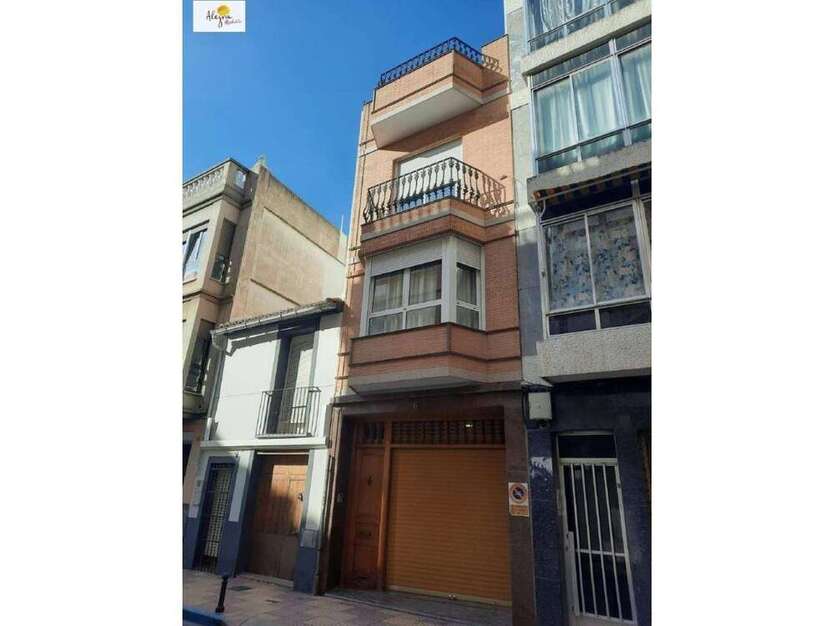 Haus zum Kaufen in Cullera 640.000 € 540 m²