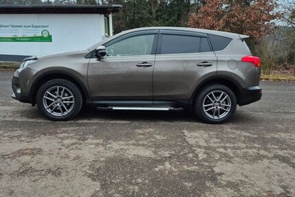 Toyota RAV 4 154.000 km 15.200 &euro; Otterbach 67731