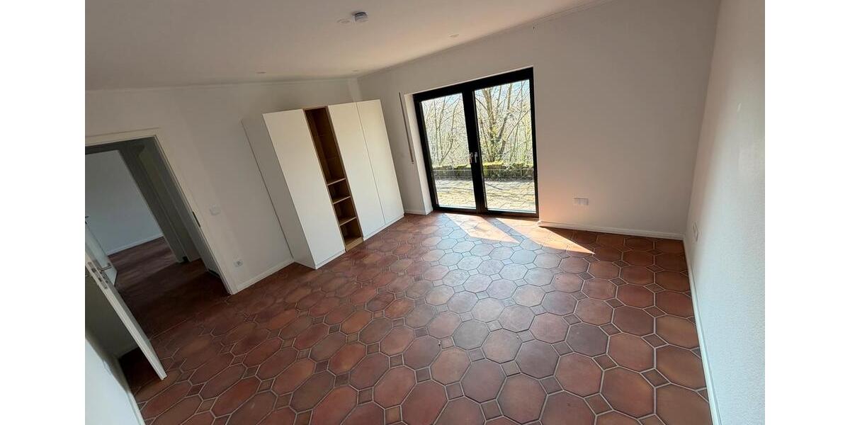 Einfamilienhaus Kusel - 10 Zimmer, 182 m&sup2;, 310.000&euro; | Angebot:26183932