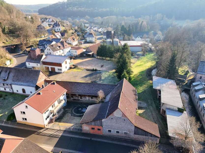 Haus zum Kaufen in Steinalben 309.000 € 220 m²