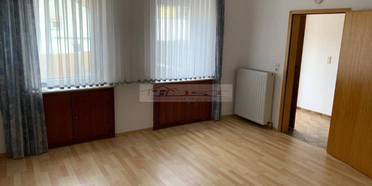Doppelhaushälfte Jettenbach - 8 Zimmer, 170 m&sup2;, 150.000&euro; | Angebot:25666424