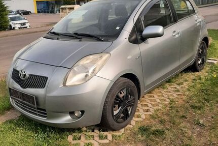 Toyota Yaris 347.200 km 1.600 &euro; Rodalben 66976