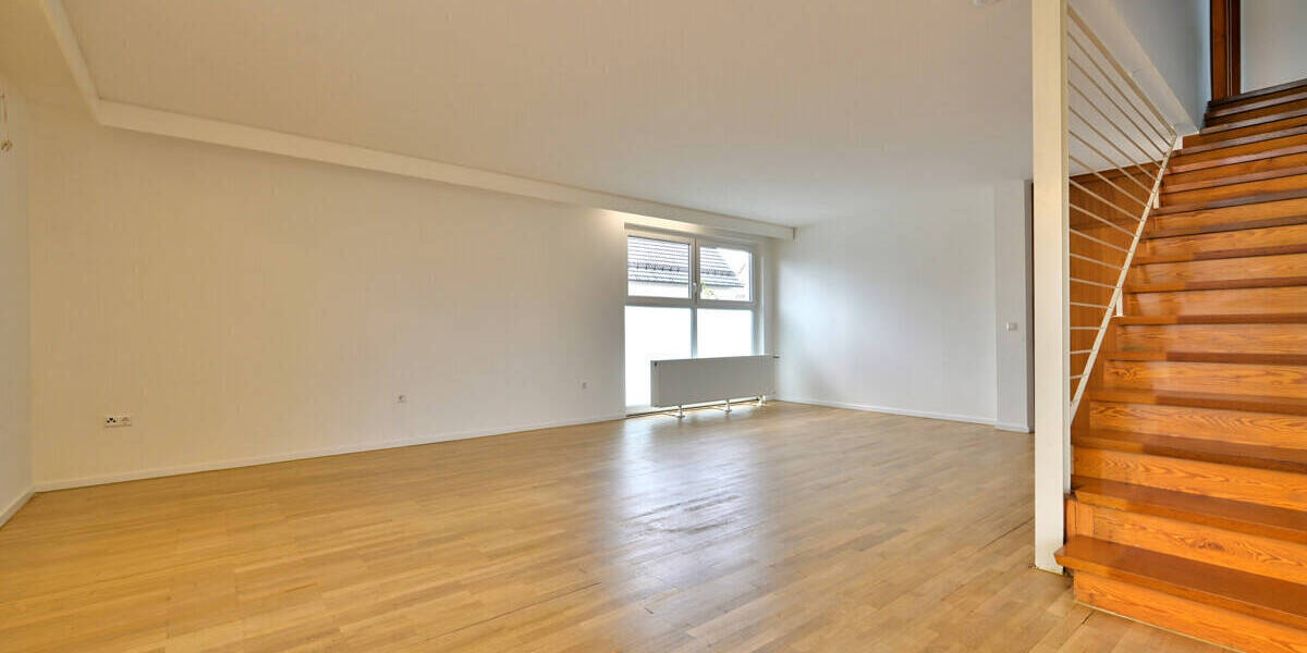 Einfamilienhaus Ramstein-Miesenbach Miesenbach - 6 Zimmer, 182 m&sup2;, 2.000&euro; | Angebot:26359656