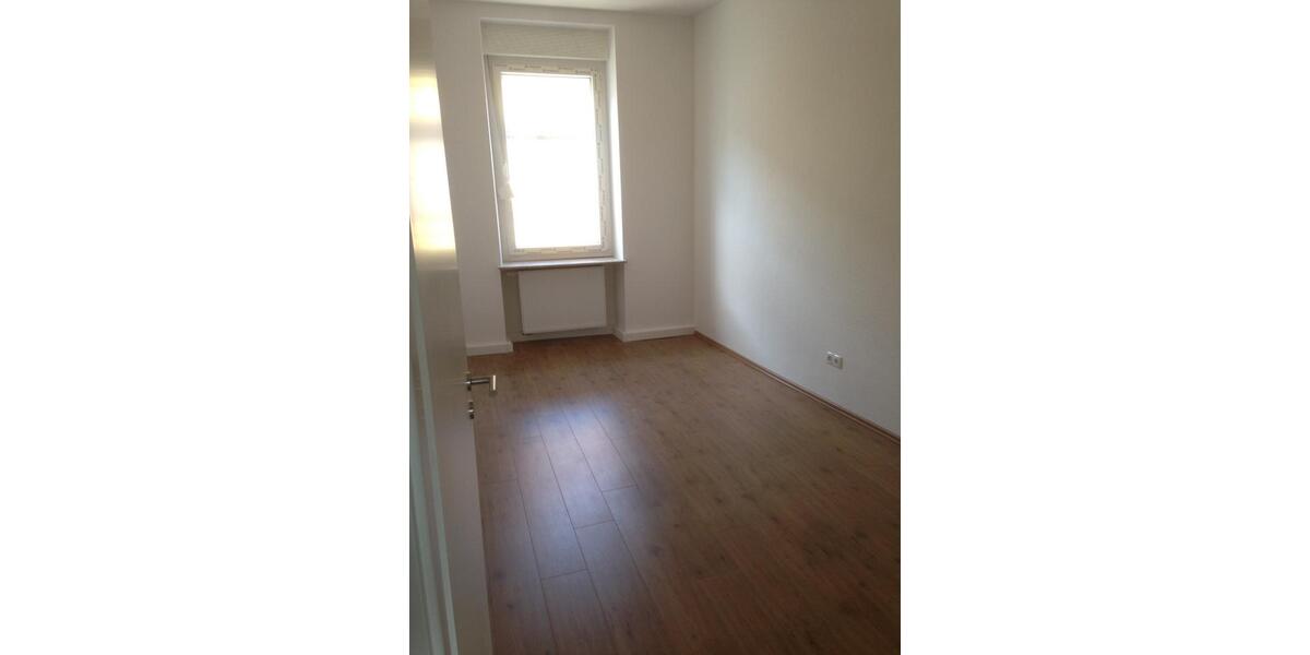 Erdgeschoßwohnung Kaiserslautern Betzenberg - 2.5 Zimmer, 89 m&sup2;, 1.050&euro; | Angebot:26705942