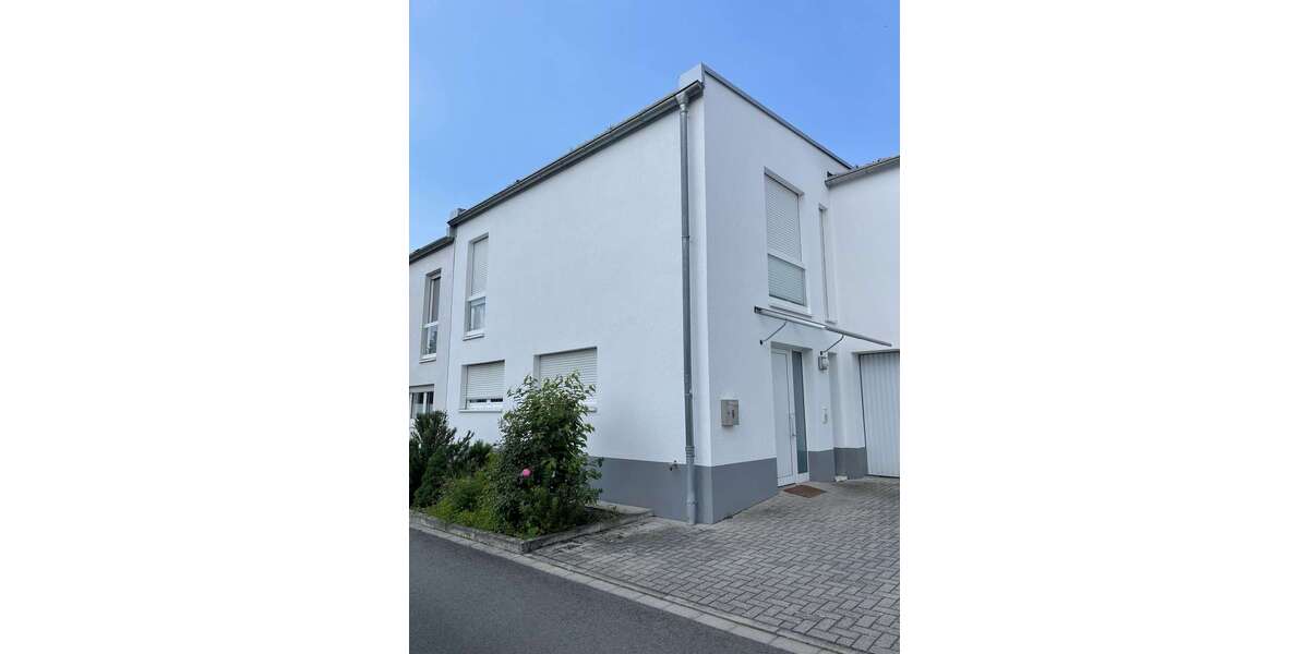 Einfamilienhaus Kaiserslautern - 6 Zimmer, 197 m&sup2;, 2.350&euro; | Angebot:26827253