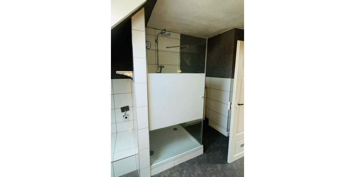 Mehrfamilienhaus, Wohnhaus Kirchheimbolanden - 6 Zimmer, 175 m&sup2;, 275.000&euro; | Angebot:25727114