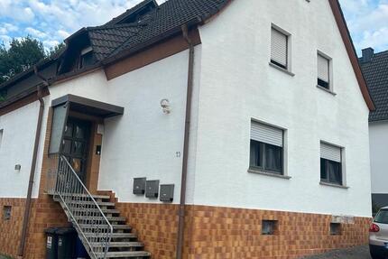 Haus Queidersbach - 9 Zimmer, 300 m&sup2;, 435.000&euro; | Angebot:27547318