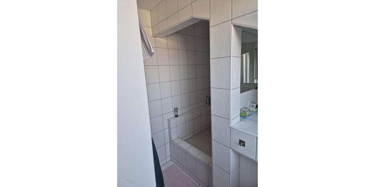 Dachgeschoßwohnung Kaiserslautern Betzenberg - 4 Zimmer, 16 m&sup2;, 365&euro; | Angebot:26448933