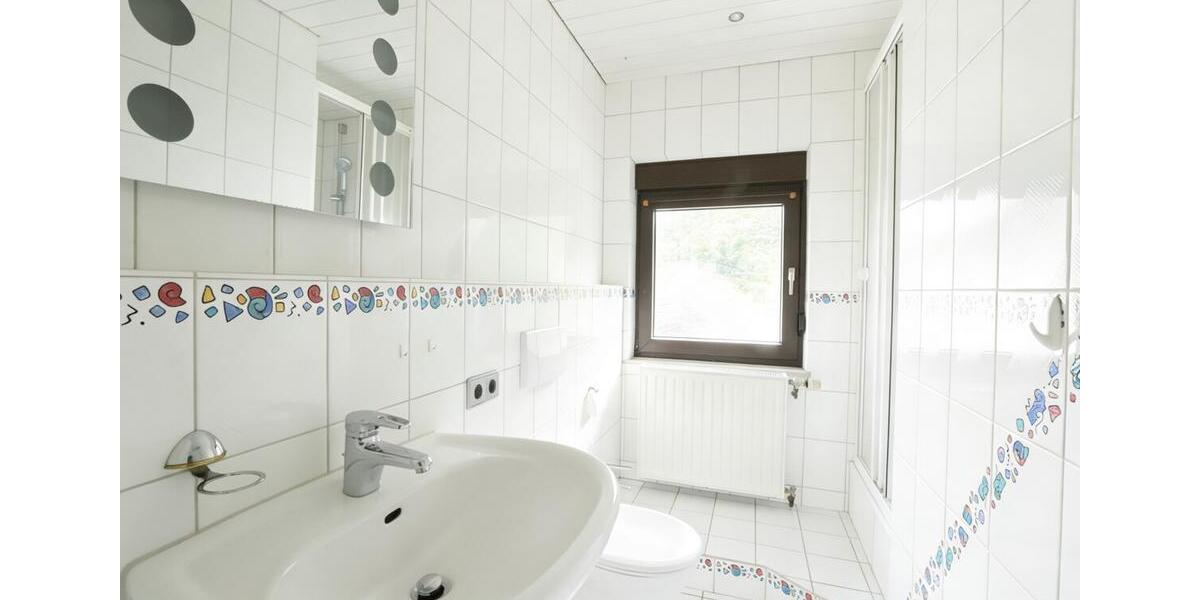 Maisonettenwohnung Höringen - 5 Zimmer, 172 m&sup2;, 1.050&euro; | Angebot:26493810