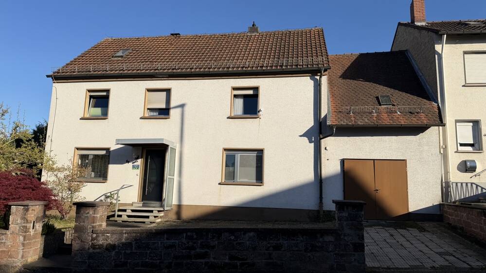 Einfamilienhaus Enkenbach-Alsenborn Alsenborn - 7 Zimmer, 175 m&sup2;, 333.000&euro; | Angebot:26411118