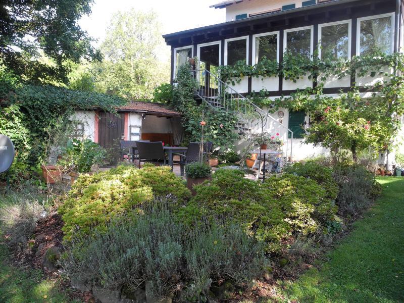 ObjNr:19712 - Saniertes freistehendes Einfamilienhaus auf parkähnlichem Grundstück 7 zimmer
