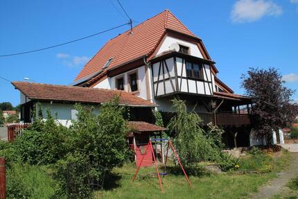 Haus Weilerbach - 7 Zimmer, 220 m&sup2;, 1.650&euro; | Angebot:27709372