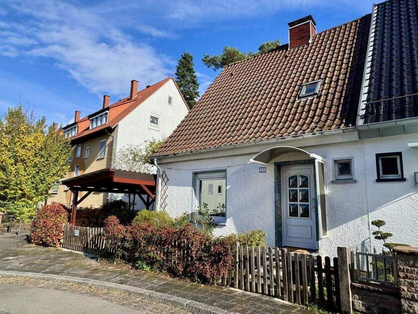Kaiserslautern-Lämmchesberg - Kleines Einfamilienhaus mit Garten und Carport in gefragter Lage 3 zimmer