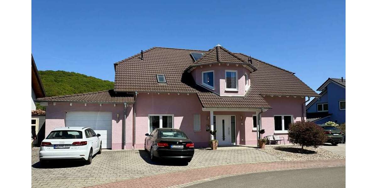Einfamilienhaus Erzenhausen - 6 Zimmer, 251 m&sup2;, 549.000&euro; | Angebot:26677151