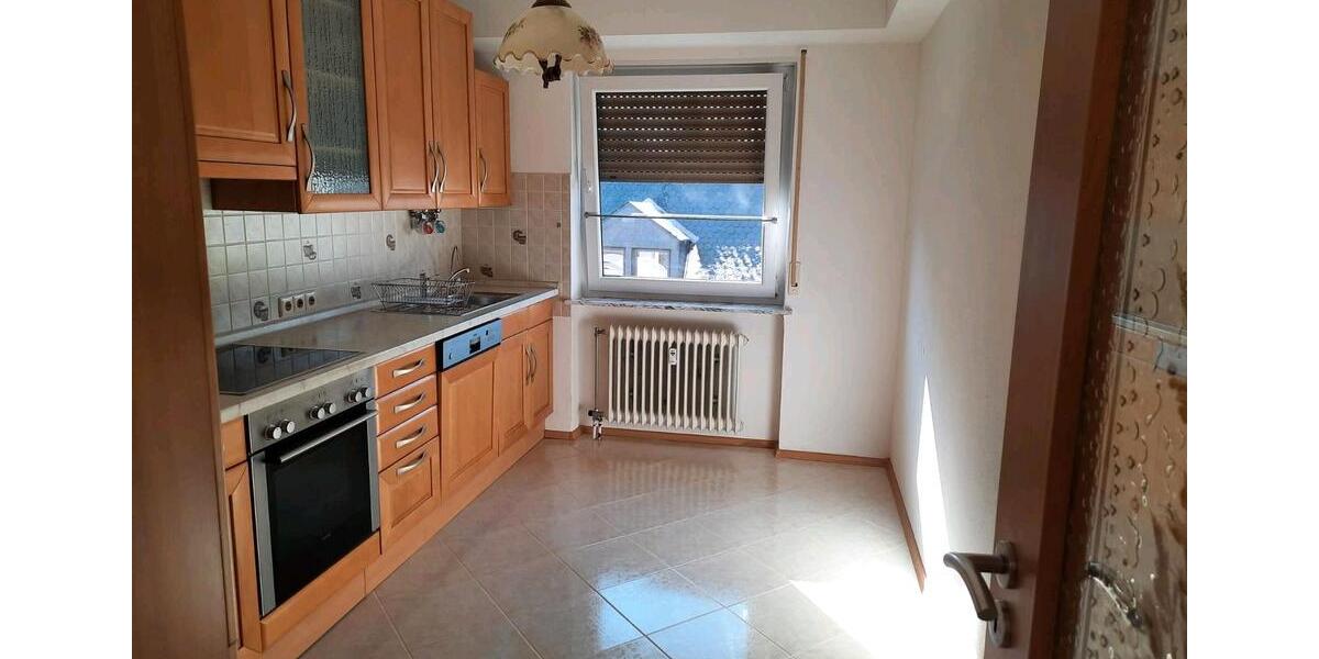 Etagenwohnung Pirmasens - 4 Zimmer, 117 m&sup2;, 800&euro; | Angebot:26626121