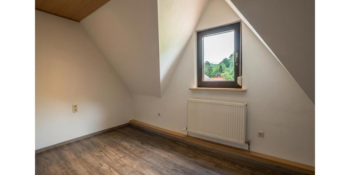 Maisonettenwohnung Höringen - 5 Zimmer, 172 m&sup2;, 1.050&euro; | Angebot:26493810