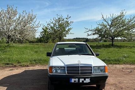 Mercedes-Benz 190 85.000 km 12.900 &euro; Pirmasens 66955