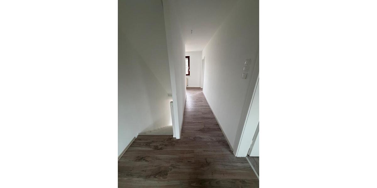 Einfamilienhaus Rockenhausen - 11 Zimmer, 225 m&sup2;, 239.000&euro; | Angebot:26627269